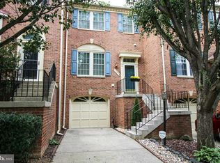 1392 Park Garden Ln, Reston, VA 20194