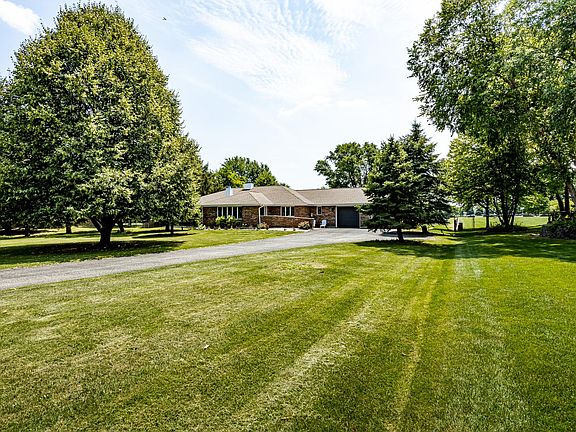 2nd image of 20959 W McGilvray Dr
