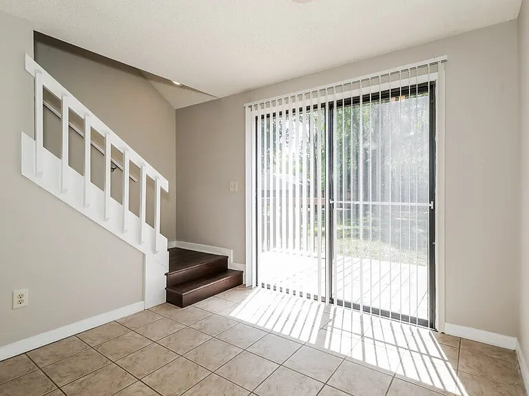 11159 Wethersfield Ct — Photo 8