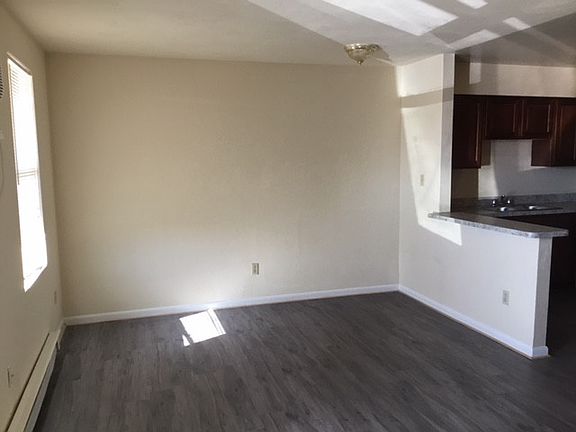 4th image of 1444 Kingston Ave APT B