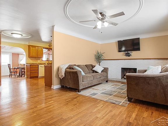 4th image of 6311 Thistle Dr