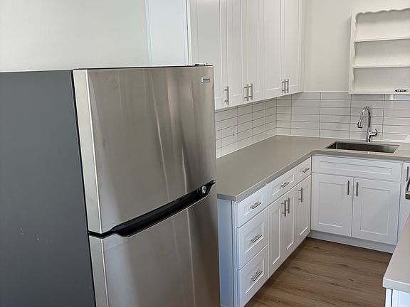 3rd image of 1250 19th Ave #12