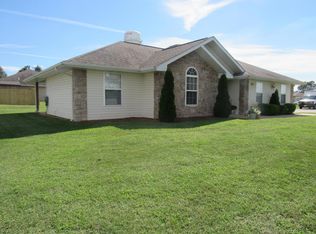 300 Micahs Xing, Reeds Spring, MO 65737