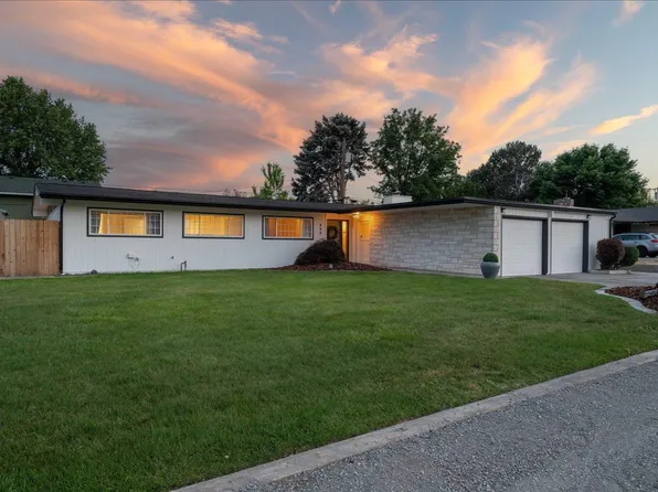 803 W 25th Ave, Kennewick, WA 99337