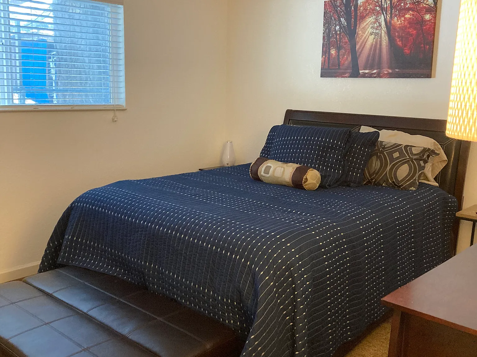 2 bed, 863 sqft, $2,000 — Photo 2