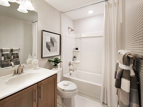 Brookville hall bath