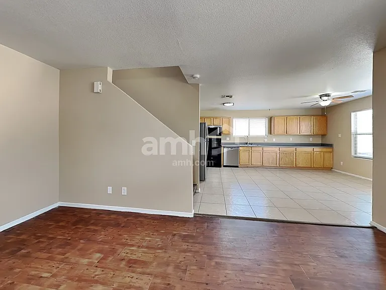 3279 S Bowman Rd — Photo 7