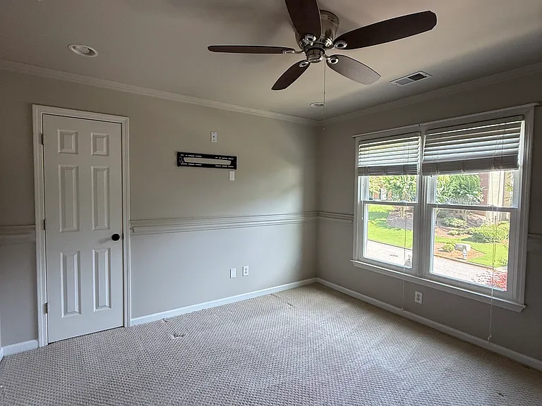 6720 Wolford Ct — Photo 12