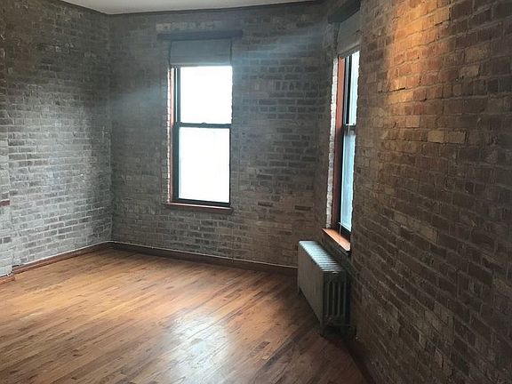 2nd image of 2415 33rd St