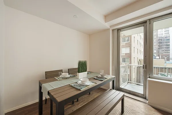 Sold by Nest Seekers International | media 2