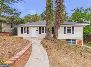 588 Rogers Dr, Macon, GA 31204
