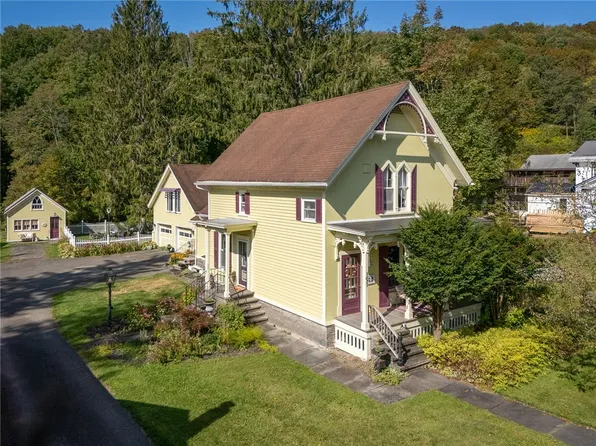 191 Delaware Ave, Andes, NY 13731