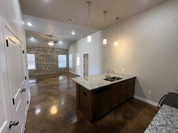 2439 Briar Hollow Dr