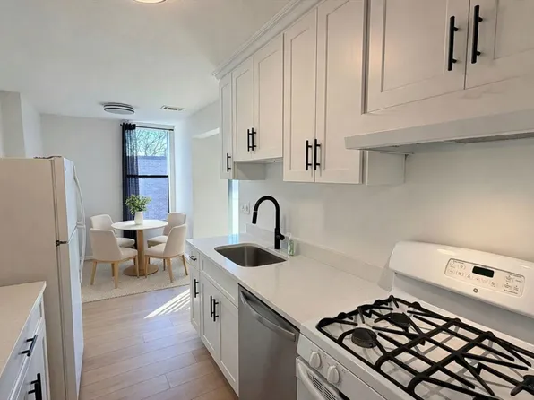 30 Shrewsbury Green Dr Unit K, Shrewsbury, MA 01545