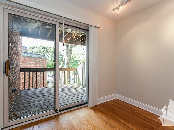 5th image of 2131 N Larrabee St #206