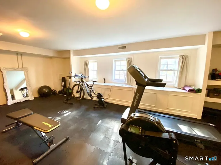 12 Carriage Hill Rd — Photo 24
