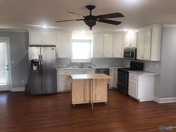 2nd image of 186 Jones Cir