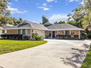 1445 N Chapelcross Loop, Crystal River, FL 34429