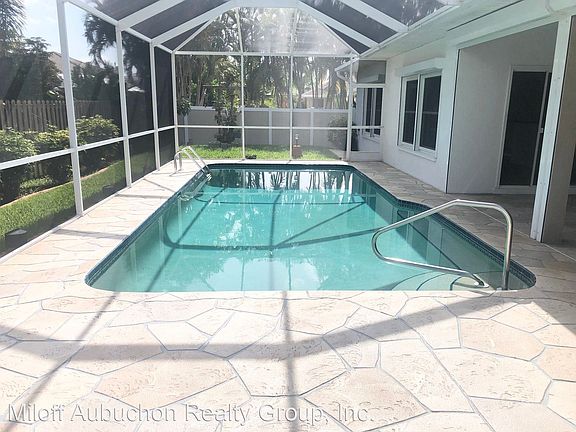 2nd image of 2304 SW 53rd St