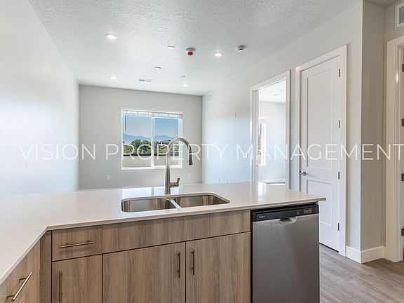 5th image of 7555 S Main St Unit 207