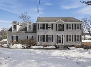 12 Lake View Dr, Ashburnham, MA 01430