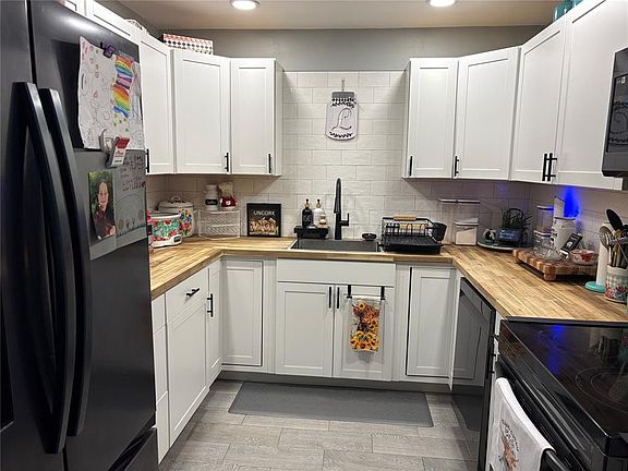 5th image of 9216 N Abbot Dr