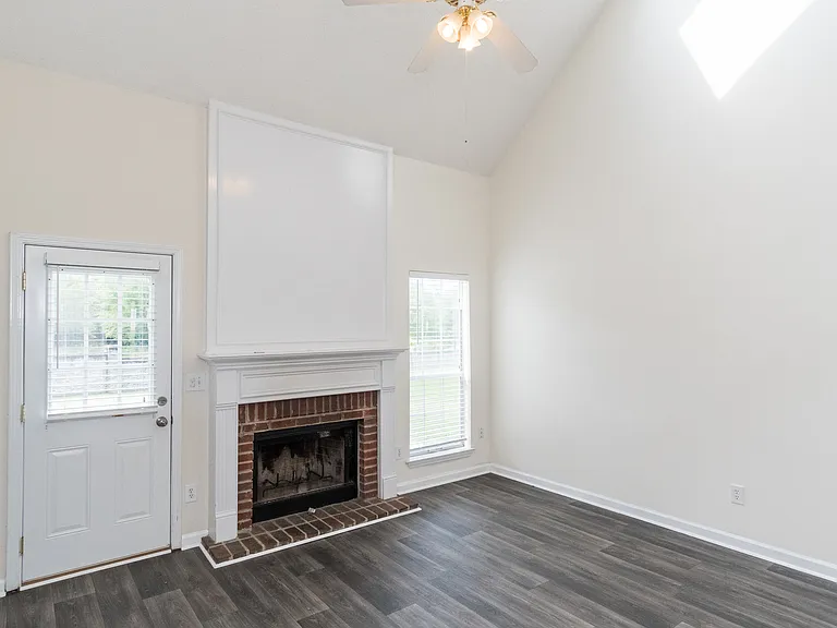 1322 Deer Trail Rd — Photo 22