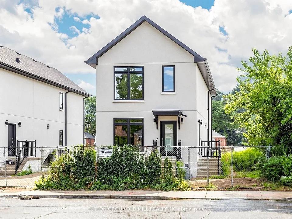 1927 Lawrence Ave W #4