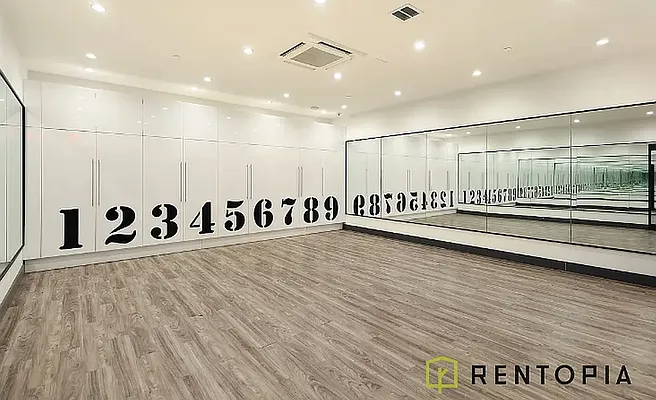 Rented by Rentopia | media 30