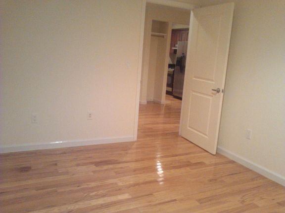 3rd image of 8265 116th St
