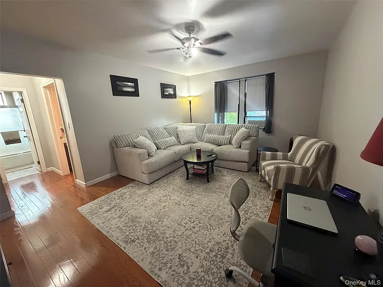 30 Windsor Ter #2D — Photo 4