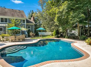 425 Mine Brook Rd, Far Hills, NJ 07931