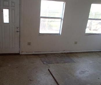 4th image of 4300 67th Ave N