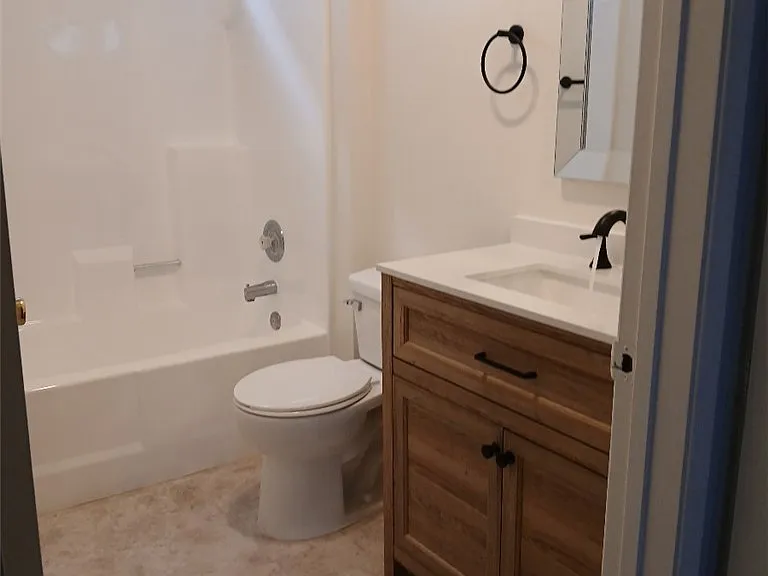 14551 Vose St #14551C — Photo 5