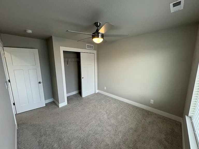 1500 NE Polk Dr — Photo 16