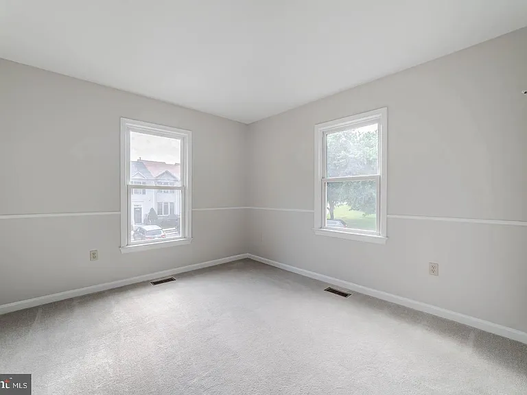 7208 Burton Hill Ct — Photo 19