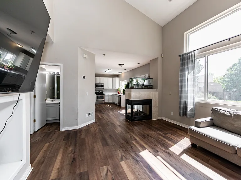 4335 Brush Creek Rd — Photo 12