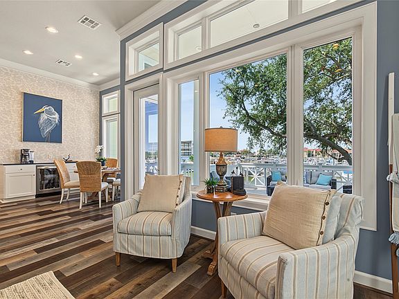 5th image of 2172 Marina Way