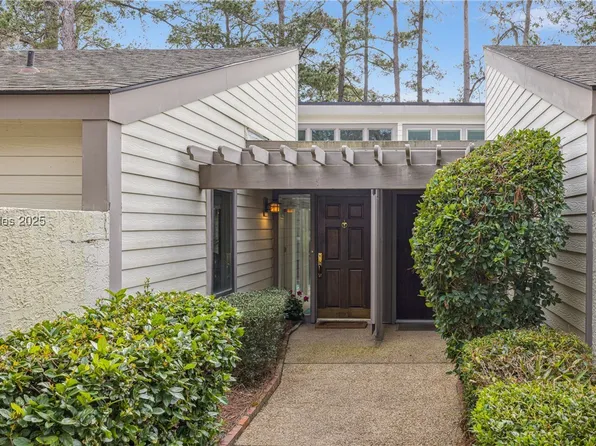 21 Calibogue Cay Rd APT 371, Hilton Head Island, SC 29928