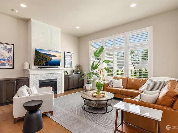 3rd image of 4386 Brant Court