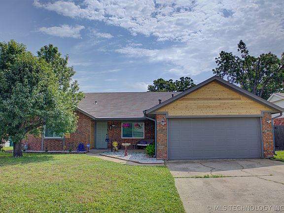 2nd image of 3105 Magnolia Ct