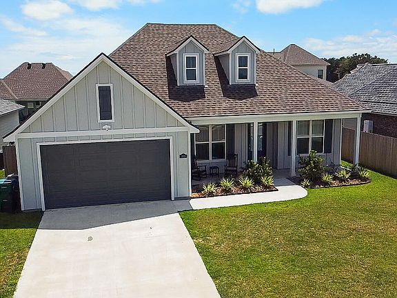 2nd image of 103 Embark Ln