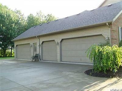 2nd image of 38579 Arbor Ct