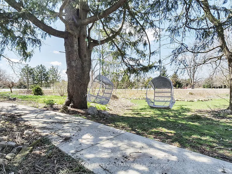 23992 Denfield Rd — Photo 33