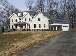 1734 Underwood Rd, Sykesville, MD 21784