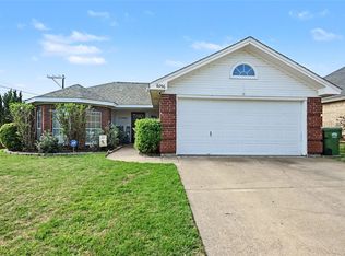 6056 Hillglen Dr, Watauga, TX 76148