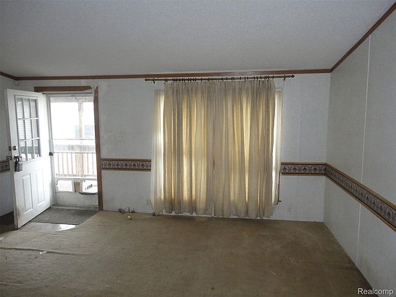 3rd image of 271 Bluestem Rd