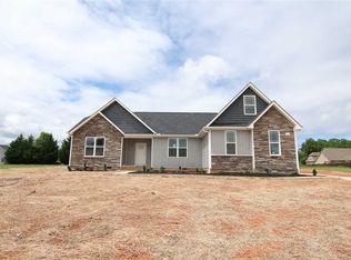 243 Fosters Grove Rd, Chesnee, SC 29323