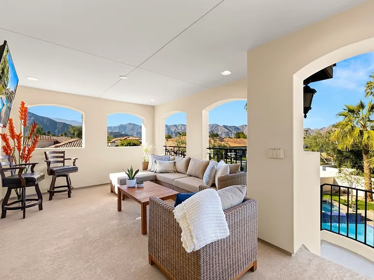 51010 Mandarina — Photo 37