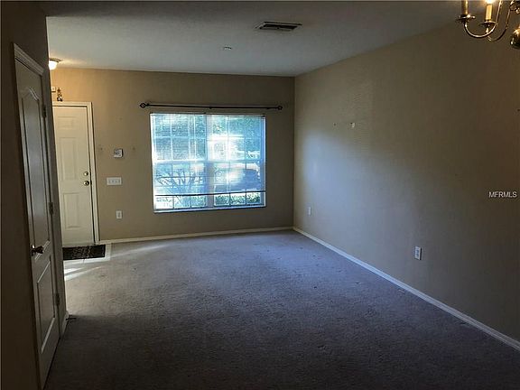 5th image of 1232 Throckmorton Dr